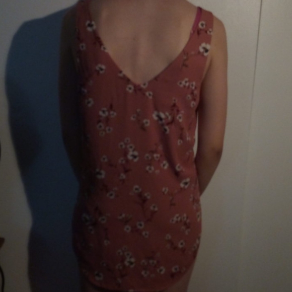 Top - Picture 2 of 3